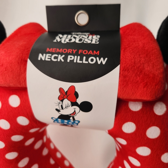 Disney Minnie Mouse Red & White Polka Dot Memory Foam Neck Travel Pillow NWT - Picture 5 of 5